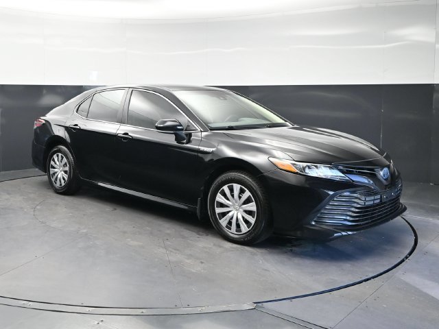 2019 Toyota Camry Hybrid LE FWD photo