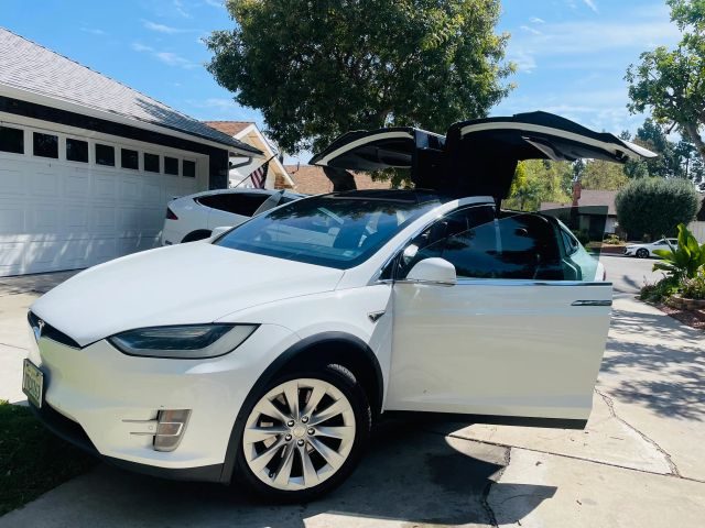 2016 Tesla Model X 60D AWD photo