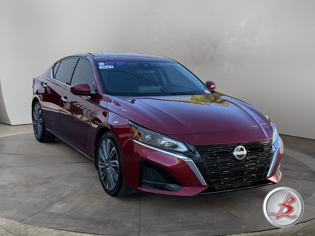 2023 Nissan Altima 2.5 SL FWD photo