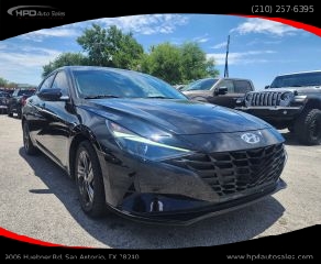 2023 Hyundai Elantra SEL FWD photo