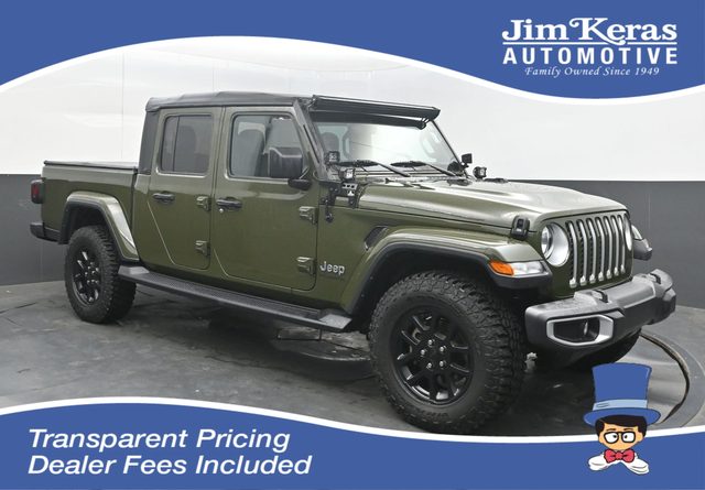 2023 Jeep Gladiator Overland 4WD photo