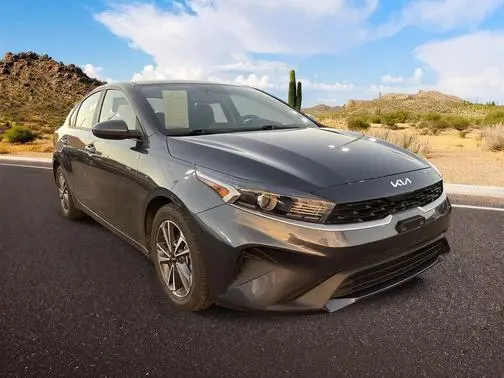 2023 Kia Forte LXS FWD photo