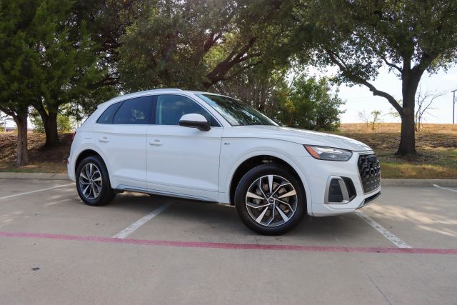 2023 Audi Q5 S line Premium Plus AWD photo