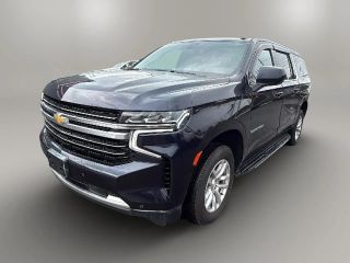 2022 Chevrolet Suburban LT 4WD photo