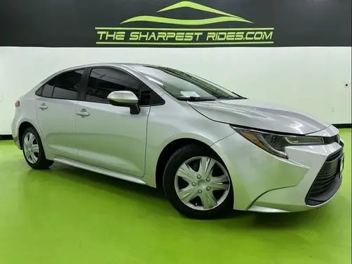 2023 Toyota Corolla LE FWD photo
