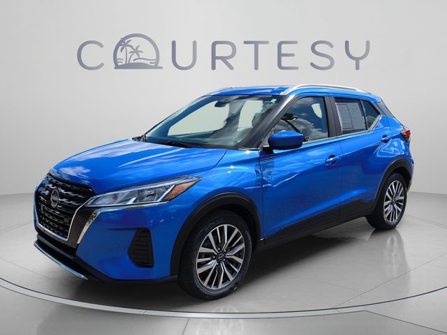 2022 Nissan Kicks SV FWD photo