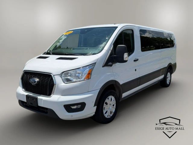 2022 Ford Transit Passenger Wagon XLT RWD photo