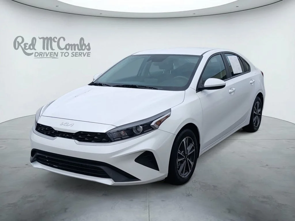 2023 Kia Forte LXS FWD photo