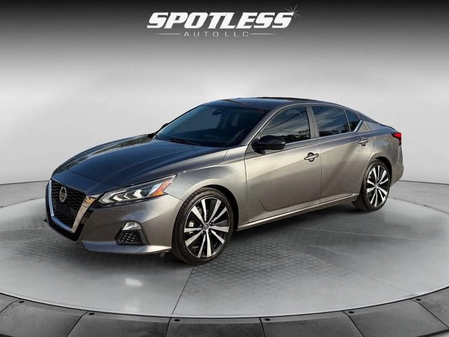 2022 Nissan Altima 2.5 SR FWD photo