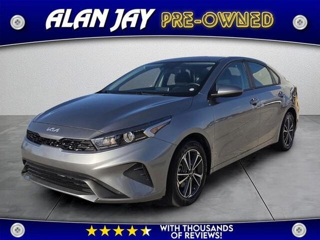 2023 Kia Forte LXS FWD photo