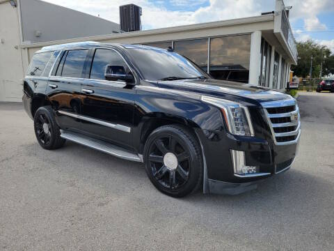 2015 Cadillac Escalade Luxury RWD photo