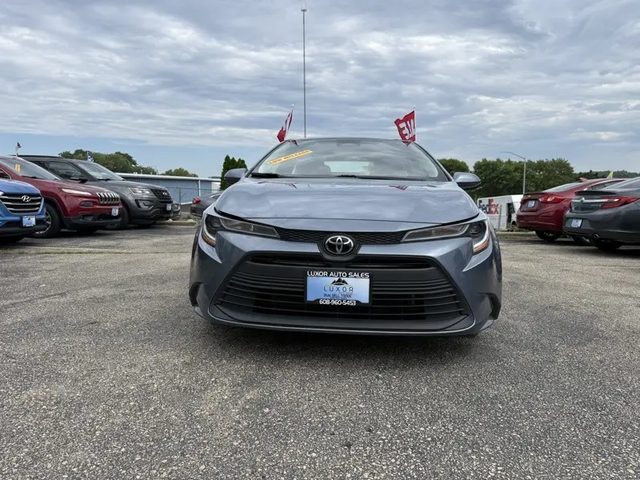 2023 Toyota Corolla LE FWD photo
