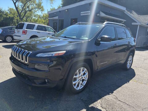 2015 Jeep Cherokee Latitude FWD photo