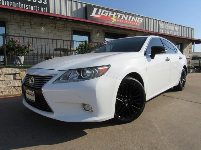2015 Lexus ES FWD photo
