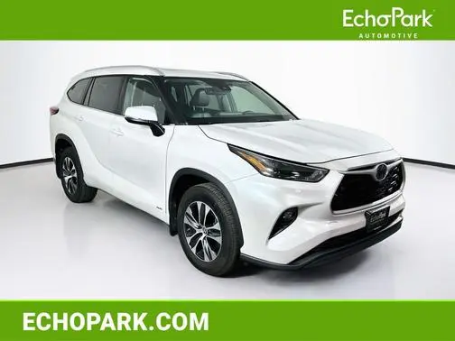 2023 Toyota Highlander Hybrid XLE AWD photo