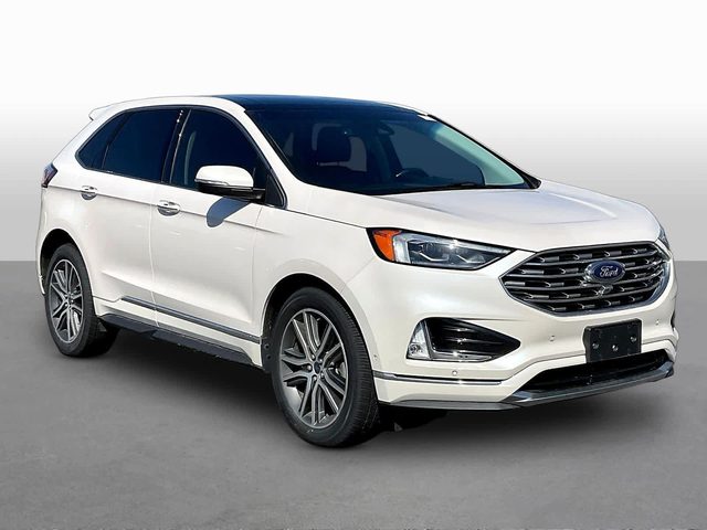 2019 Ford Edge Titanium AWD photo