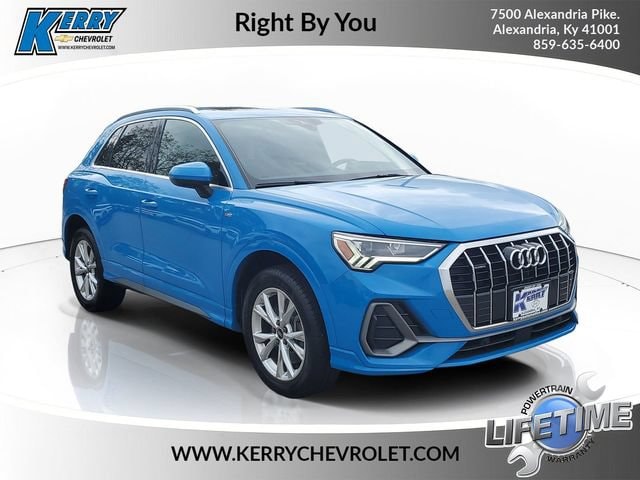 2023 Audi Q3 S line Premium AWD photo