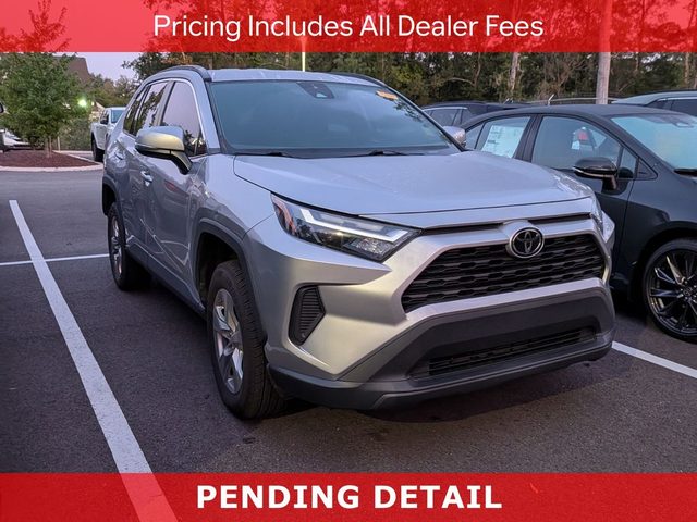 2023 Toyota RAV4 XLE FWD photo