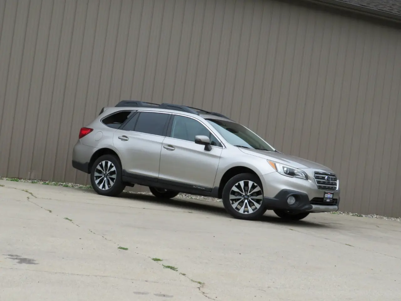 2015 Subaru Outback 2.5i Limited AWD photo