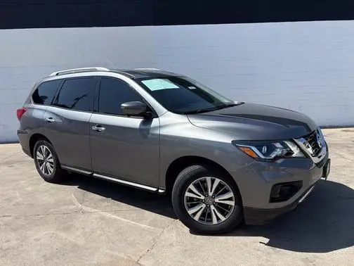 2020 Nissan Pathfinder SL FWD photo