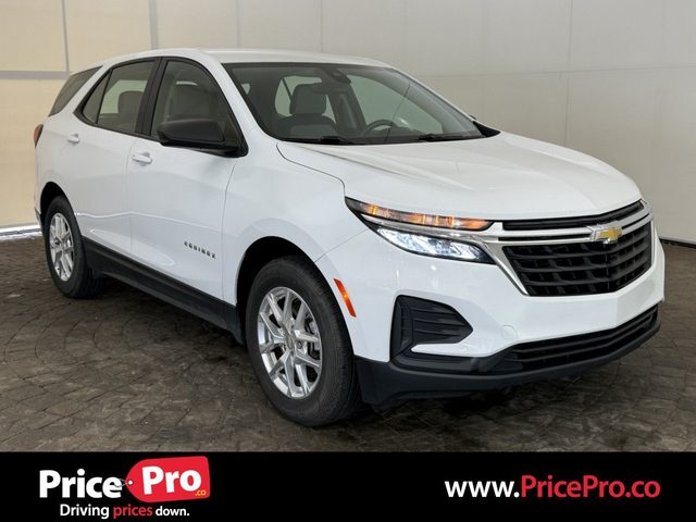 2022 Chevrolet Equinox LS AWD photo