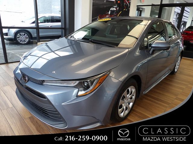 2023 Toyota Corolla LE FWD photo
