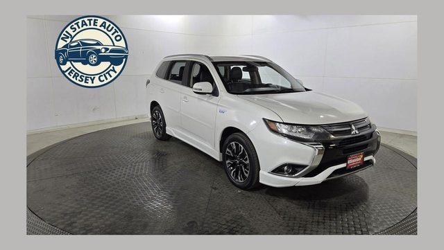 2018 Mitsubishi Outlander SEL 4WD photo