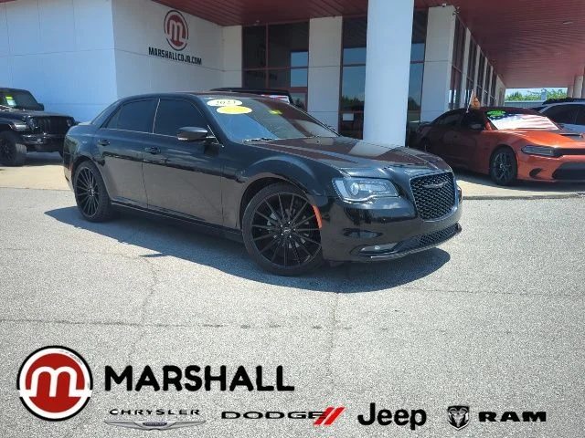 2023 Chrysler 300 300S RWD photo