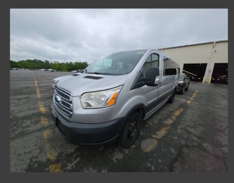 2016 Ford Transit Passenger Wagon XL RWD photo
