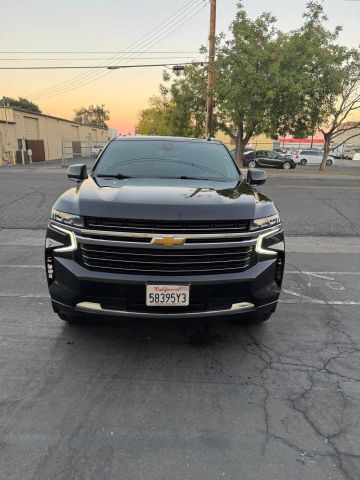 2022 Chevrolet Suburban LT RWD photo
