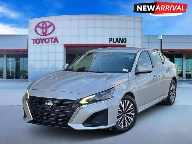 2023 Nissan Altima 2.5 SV FWD photo