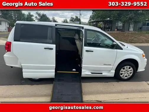2019 Dodge Grand Caravan SE FWD photo