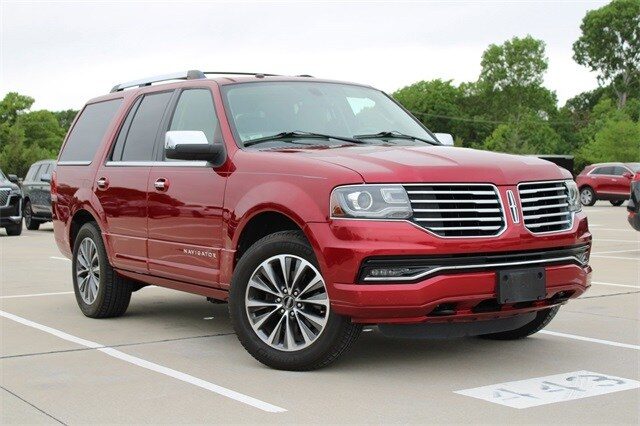 2015 Lincoln Navigator  RWD photo