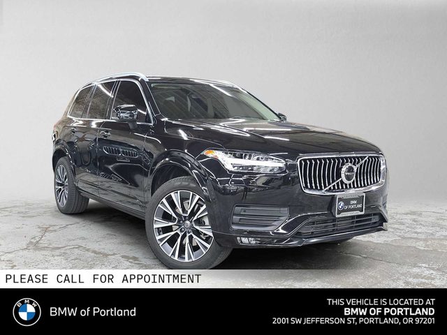 2022 Volvo XC90 Momentum AWD photo