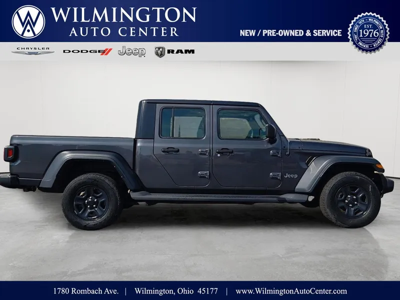 2021 Jeep Gladiator Sport 4WD photo
