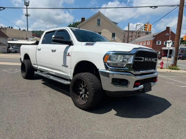 2022 Ram 2500 Big Horn 4WD photo