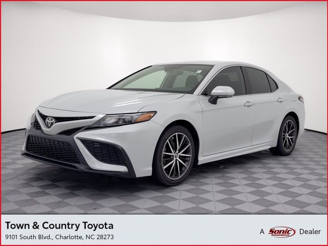 2023 Toyota Camry SE FWD photo