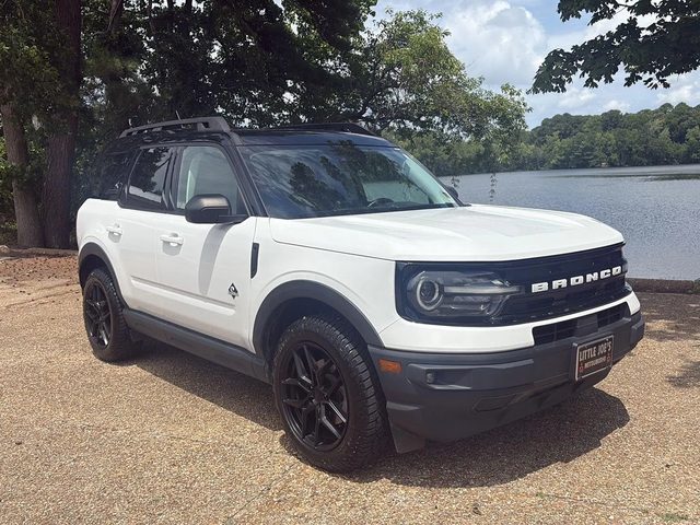 2022 Ford Bronco Sport Outer Banks 4WD photo