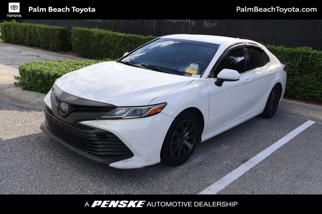 2018 Toyota Camry LE FWD photo