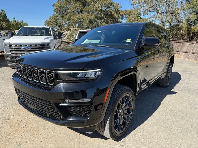 2023 Jeep Grand Cherokee Summit Reserve 4WD photo