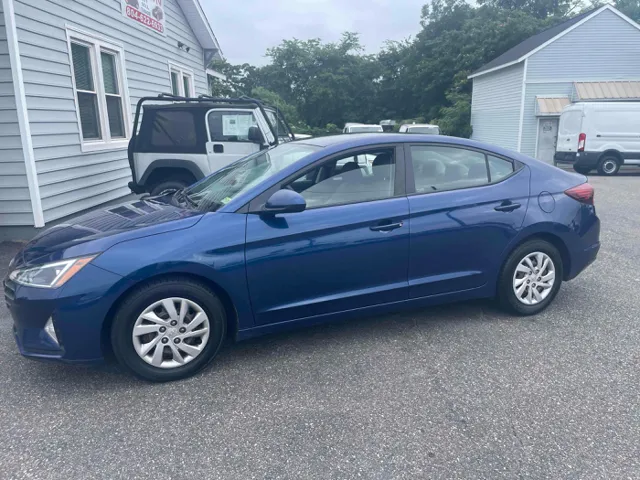 2020 Hyundai Elantra SE FWD photo