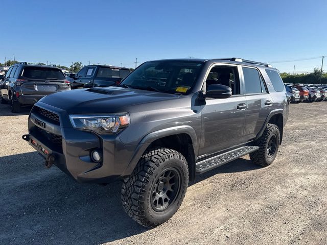 2020 Toyota 4Runner SR5 4WD photo