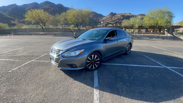 2018 Nissan Altima 2.5 SV FWD photo