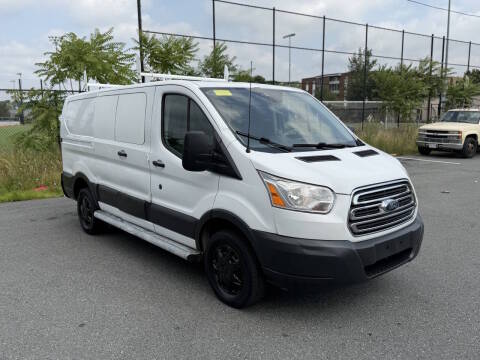 2017 Ford Transit Van  RWD photo