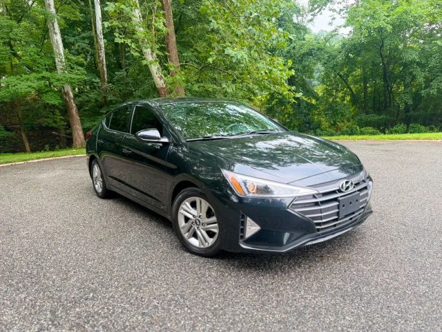 2020 Hyundai Elantra SEL FWD photo