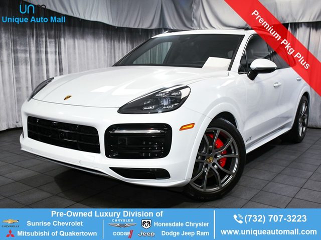 2023 Porsche Cayenne GTS AWD photo