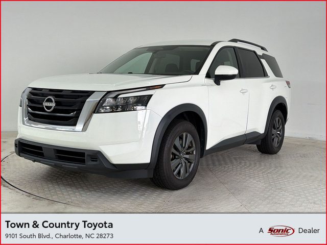2023 Nissan Pathfinder SV 4WD photo