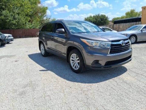 2015 Toyota Highlander LE AWD photo