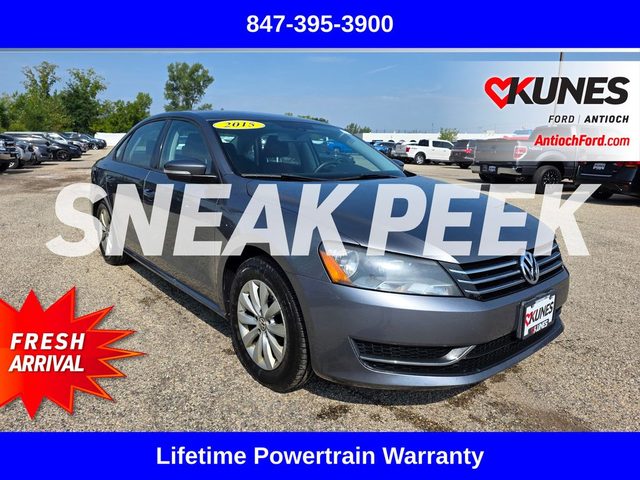 2015 Volkswagen Passat 1.8T S FWD photo