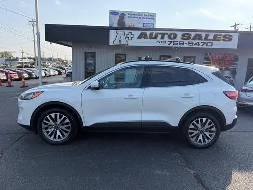 2022 Ford Escape Titanium AWD photo